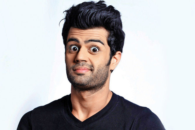 You are currently viewing Most popular host Manish Paul turns 40!