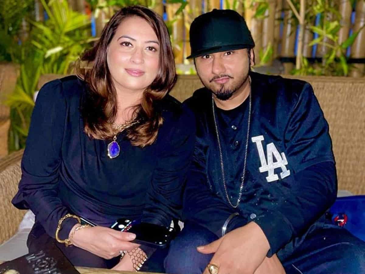 Read more about the article ‘While changing garments went into the room and touched me’, Rapper Honey Singh’s wife made serious allegations against father-in-law