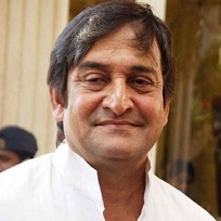 You are currently viewing Mahesh Manjrekar goes through urinary bladder cancer operation.On the way to recovery